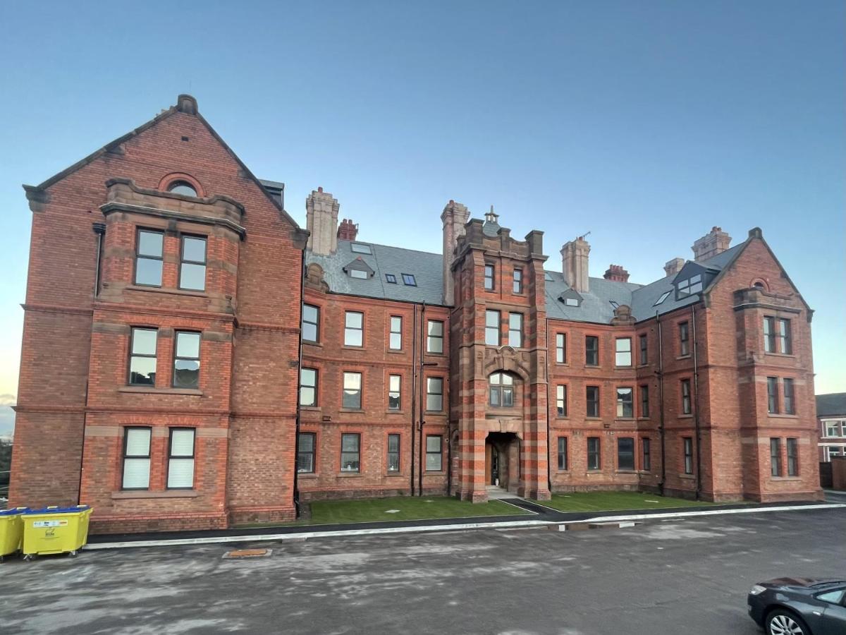 Gibson Manor Apartments 沃勒西 外观 照片