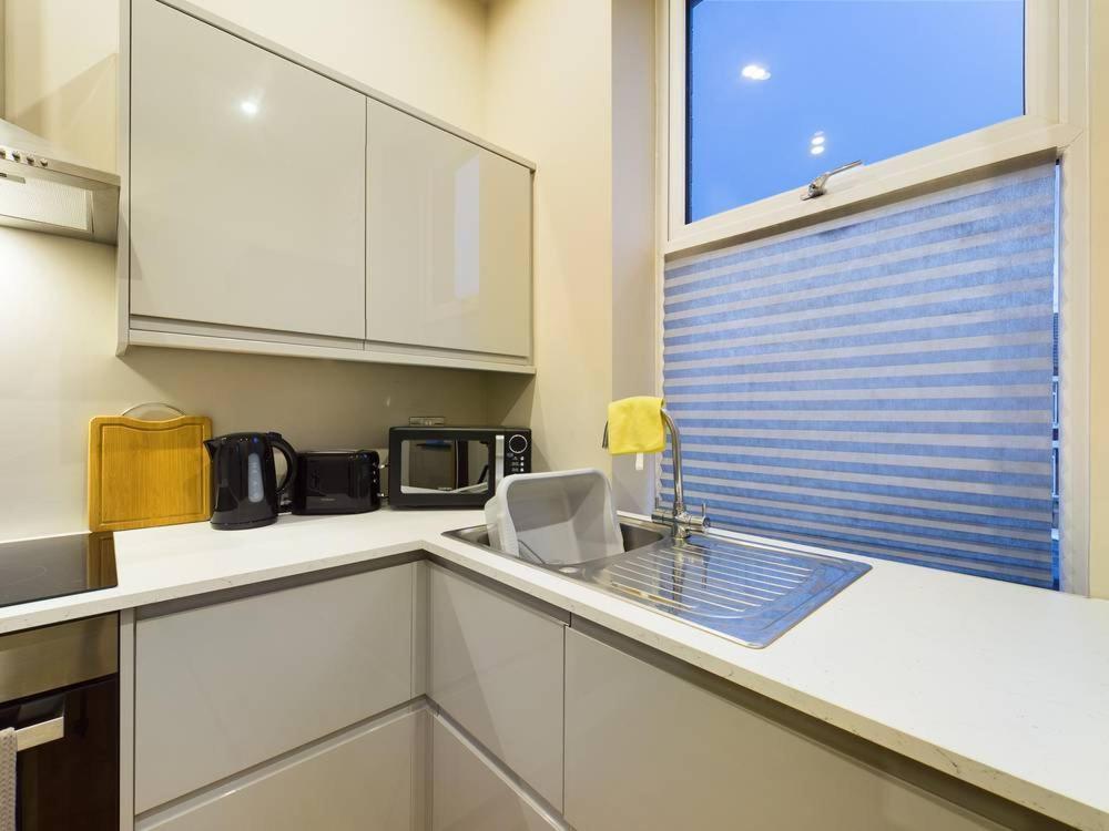 Gibson Manor Apartments 沃勒西 外观 照片